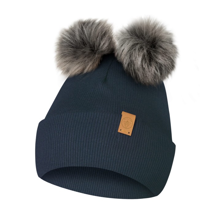 czapki z pomponami_11.jpg