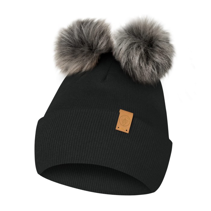 czapki z pomponami_9.jpg